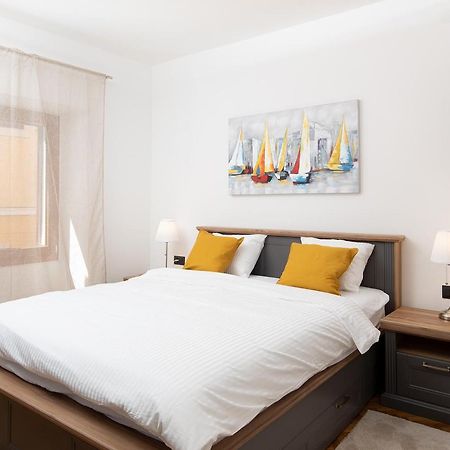 Sena Luxury Apartments Pula Ngoại thất bức ảnh
