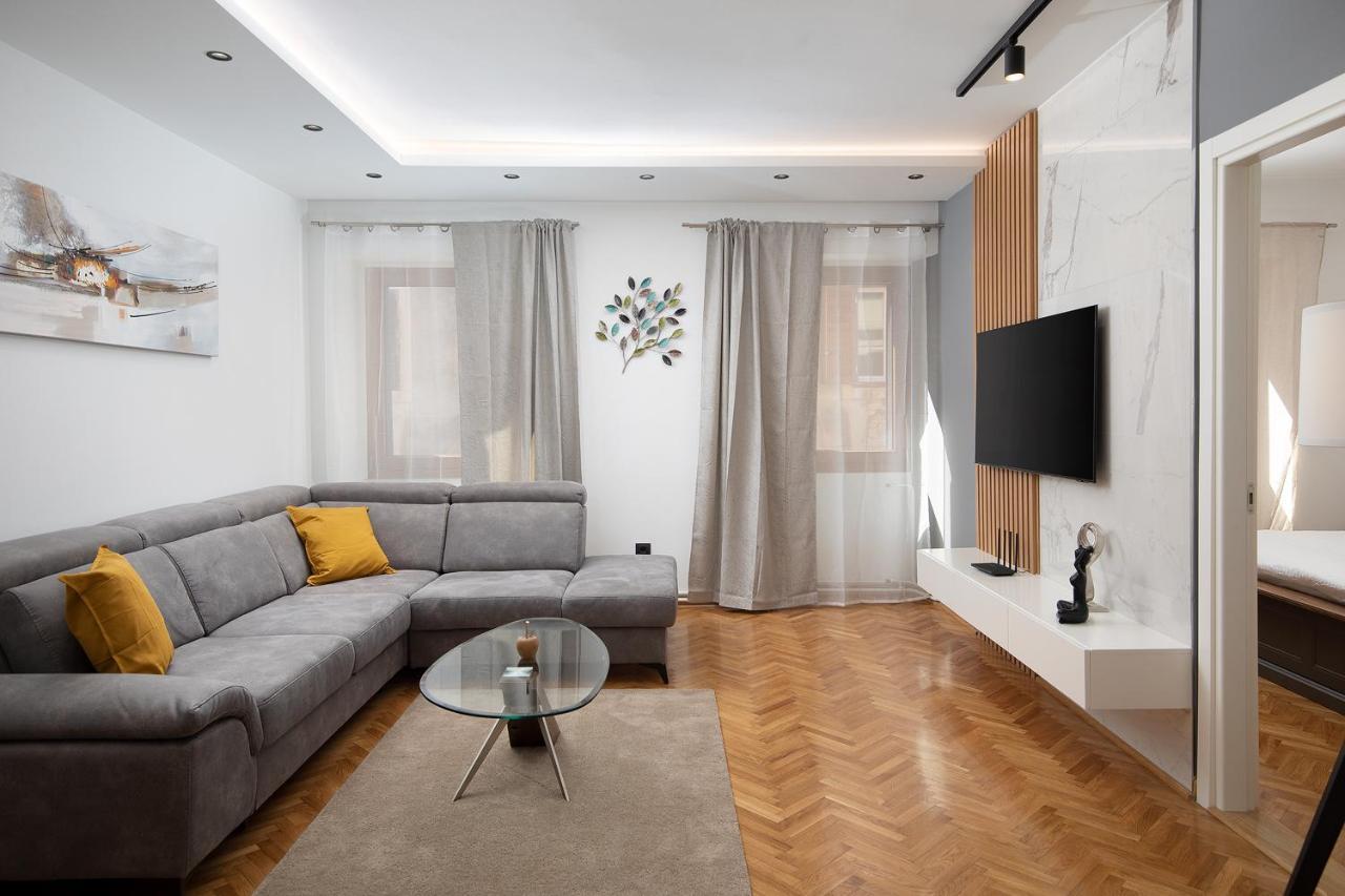 Sena Luxury Apartments Pula Ngoại thất bức ảnh
