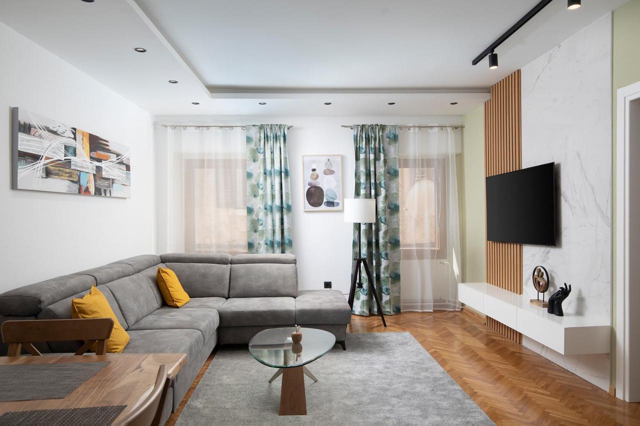 Sena Luxury Apartments Pula Ngoại thất bức ảnh