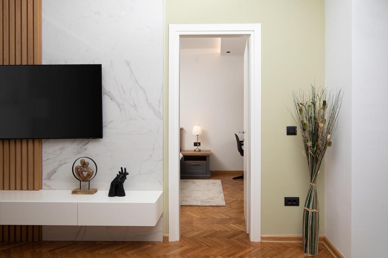 Sena Luxury Apartments Pula Ngoại thất bức ảnh
